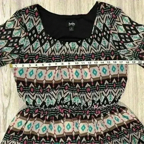 By & By 3/4 Sleeve Aztec Print Casual Mini Dress Elastic Waist Juniors Size XL - Picture 6 of 7